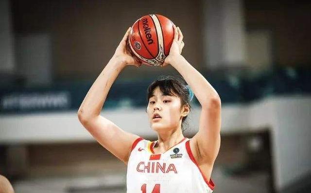 赛艇赛场再起风云:姑苏青龙队小胜塞北火狐队,脚步移动更到位逆风翻盘的范本的简单介绍 赛艇赛场再起风云:姑苏青龙队小胜塞北火狐队,脚步移动更到位逆风翻盘的范本的简单介绍